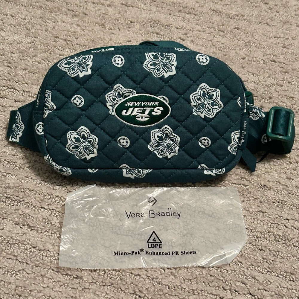 Vera Bradley NFL New York Jets Mini Quilted Green Belt Crossbody Bag. NEW